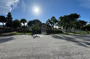 5161 NW 11th Ln, Deerfield Beach, FL 33064 - Photo 8