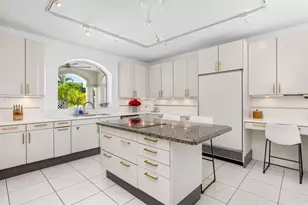 11 Bay Colony Ln, Fort Lauderdale, FL 33308 - Photo 18