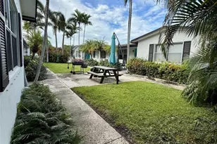 3210 Canal Dr, Pompano Beach, FL 33062 - Photo 30