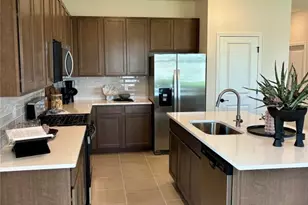 5477 NW Camberly Ct, Port Saint Lucie, FL 34987 - Photo 2