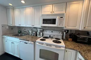 333 NE 21st Ave Unit, Deerfield Beach, FL 33441 - Photo 6