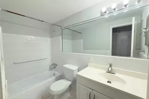 600 Layne Blvd, Hallandale Beach, FL 33009 - Photo 6