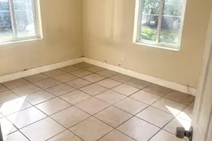 2229-31 Farragut St, Hollywood, FL 33020 - Photo 6