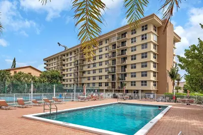 1009 N Ocean Boulevard #503, Pompano Beach, FL 33062 - Photo 2