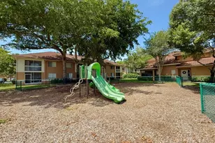 796 NW 91st Terrace, Plantation, FL 33324 - Photo 28