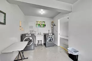 2111 NE 42nd Ct, Pompano Beach, FL 33064 - Photo 22