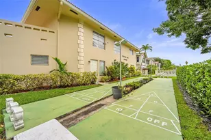 2111 NE 42nd Ct, Pompano Beach, FL 33064 - Photo 20