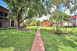 12025 W Greenway Dr, Royal Palm Beach, FL 33411 - Photo 34