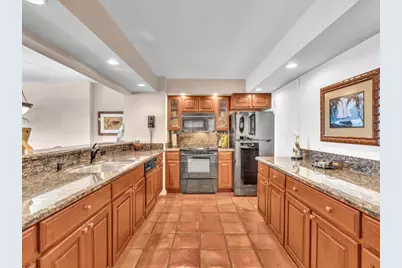 1147 Hillsboro Mile #802, Pompano Beach, FL 33062 - Photo 16