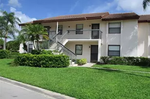 22017 Palms Way, Boca Raton, FL 33433 - Photo 2