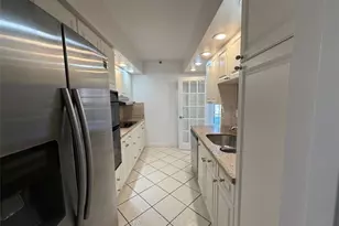 19707 Turnberry Way, Aventura, FL 33180 - Photo 8