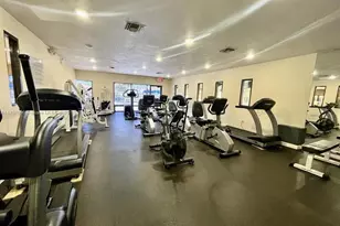 9261 Sunrise Lakes Blvd, Sunrise, FL 33322 - Photo 24