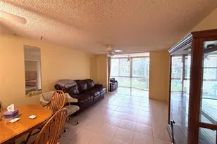 9261 Sunrise Lakes Blvd, Sunrise, FL 33322 - Photo 10