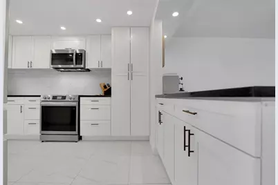 8911 S Hollybrook Boulevard #201, Hollywood, FL 33025 - Photo 6