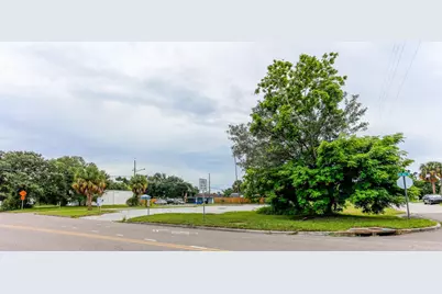 N 17th Street, Saint Petersburg, FL 33713 - Photo 4