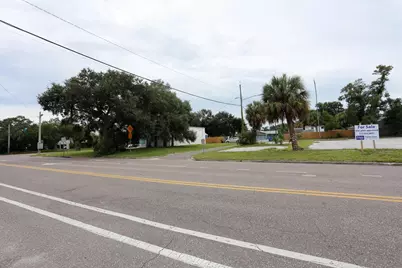 N 17th Street, Saint Petersburg, FL 33713 - Photo 12