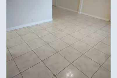 128 Miami Gardens Road, West Park, FL 33023 - Photo 22