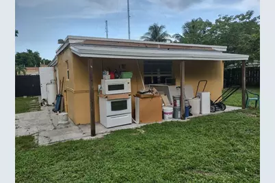 128 Miami Gardens Road, West Park, FL 33023 - Photo 36