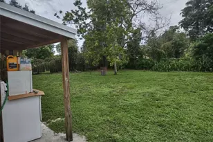 128 Miami Gardens Rd, West Park, FL 33023 - Photo 34