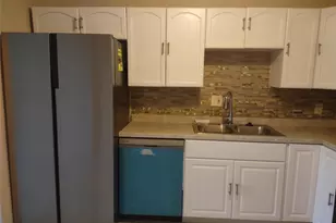 128 Miami Gardens Rd, West Park, FL 33023 - Photo 8