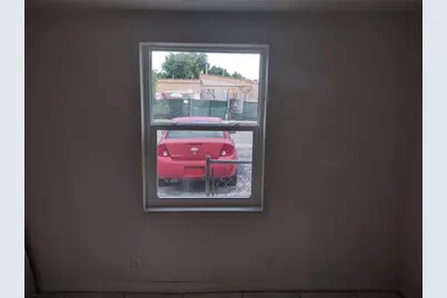 128 Miami Gardens Road, West Park, FL 33023 - Photo 32