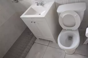 128 Miami Gardens Rd, West Park, FL 33023 - Photo 20