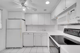 3150 Holiday Springs Blvd, Margate, FL 33063 - Photo 8
