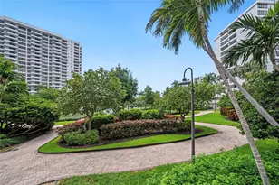 600 Three Islands Boulevard, Hallandale Beach, FL 33009 - Photo 22