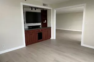 3510 Oaks Way, Pompano Beach, FL 33069 - Photo 4