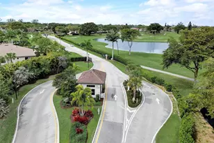 9278 Vista Del Lago F Unit, Boca Raton, FL 33428 - Photo 2