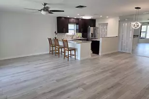 2098 SW 17th Dr, Deerfield Beach, FL 33442 - Photo 2