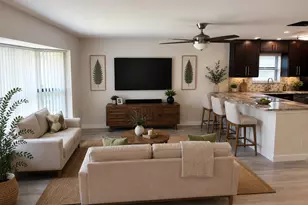 2098 SW 17th Dr, Deerfield Beach, FL 33442 - Photo 4