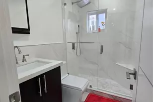 7895 W 29th Ln, Hialeah, FL 33018 - Photo 22