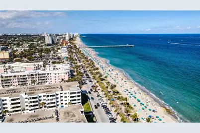 330 SE 20 Avenue #421, Deerfield Beach, FL 33441 - Photo 2