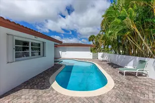 200 SE 11th St, Pompano Beach, FL 33060 - Photo 6
