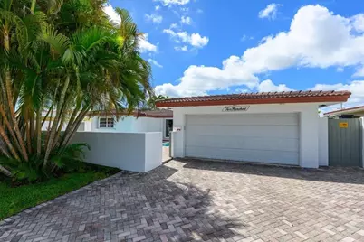 200 SE 11th Street, Pompano Beach, FL 33060 - Photo 1