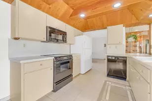 1774 NW 39th Pl, Oakland Park, FL 33309 - Photo 16