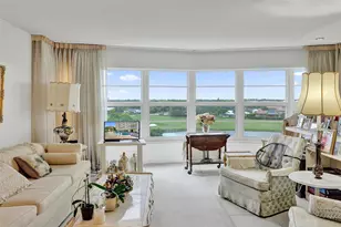 2500 NE 48th Ln, Fort Lauderdale, FL 33308 - Photo 2