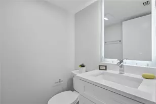 777 Bayshore Dr, Fort Lauderdale, FL 33304 - Photo 18