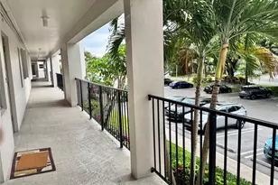 2850 N Palm Aire Dr, Pompano Beach, FL 33069 - Photo 6