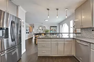 1280 NE 40th St, Oakland Park, FL 33334 - Photo 26