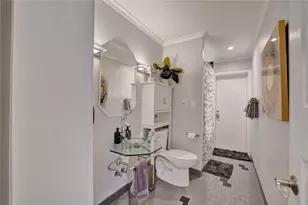 1280 NE 40th St, Oakland Park, FL 33334 - Photo 28