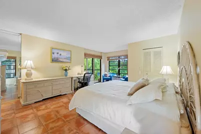 2206 S Cypress Bend Drive #208, Pompano Beach, FL 33069 - Photo 16