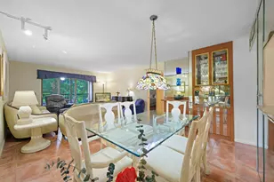 2206 S Cypress Bend Dr, Pompano Beach, FL 33069 - Photo 12