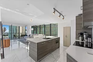 650 NE 32nd St, Miami, FL 33137 - Photo 12