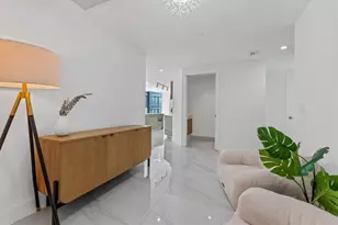 650 NE 32nd St, Miami, FL 33137 - Photo 8