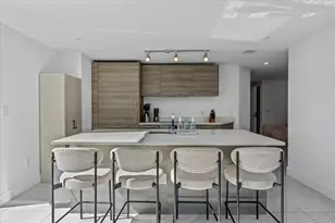650 NE 32nd St, Miami, FL 33137 - Photo 10