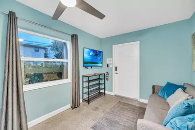 1715 NE 11th Street, Fort Lauderdale, FL 33304 - Photo 1