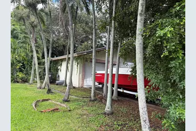 2109 Pinehurst Drive, West Palm Beach, FL 33407 - Photo 4