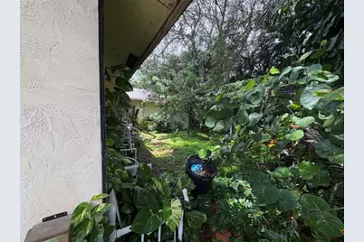 2109 Pinehurst Drive, West Palm Beach, FL 33407 - Photo 12